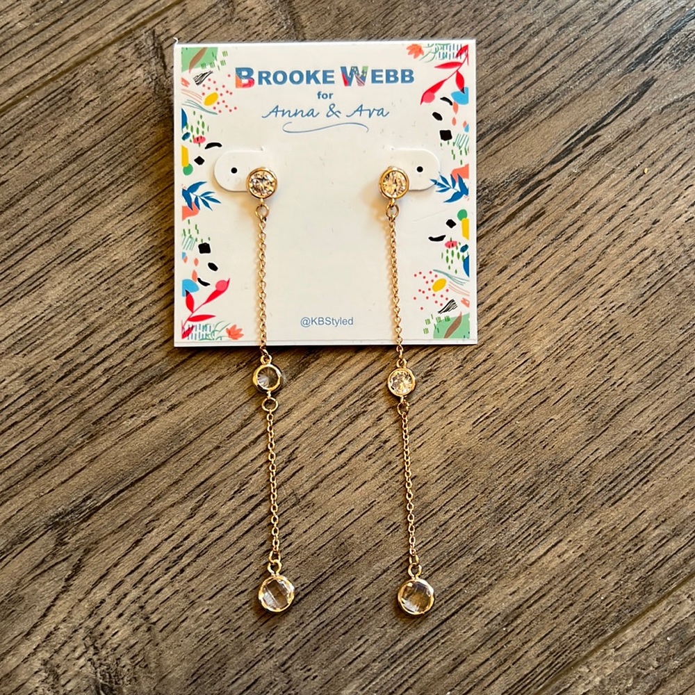 Dangle earrings